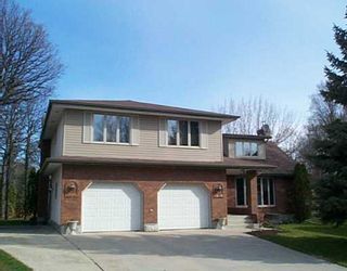 Main Photo: 10 FAIR Place in WINNIPEG: North Kildonan Single Family Detached for sale (North East Winnipeg)  : MLS®# 2504150