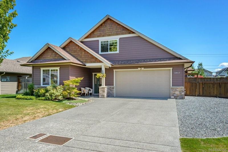 FEATURED LISTING: 2043 Evans Pl Courtenay