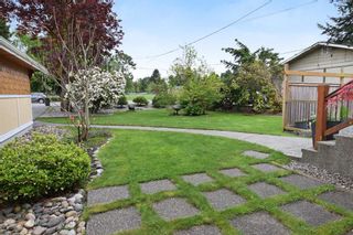 Photo 18: 12085 BLAKELY Road in Pitt Meadows: Central Meadows House for sale : MLS®# R2166828