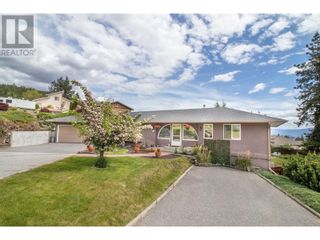 Main Photo: 3149 Shetler Drive in Westbank: House for sale : MLS®# 10314932