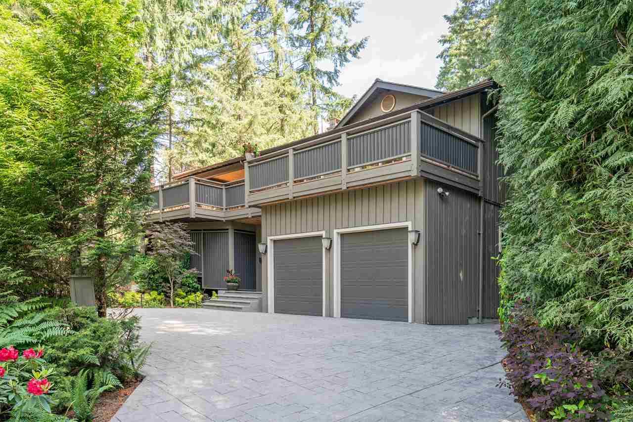 Main Photo: 4620 WOODBURN Road in West Vancouver: Cypress Park Estates House for sale : MLS®# R2417303