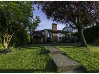 Photo 1: 13902 80TH Avenue in Surrey: East Newton House for sale : MLS®# F1411102
