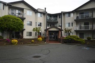 Photo 1: 211 2780 WARE Street in Abbotsford: Central Abbotsford Condo for sale in "CHELSEA HOUSE" : MLS®# R2572223