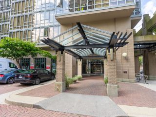 Photo 27: 1106 950 CAMBIE Street in Vancouver: Yaletown Condo for sale in "Pacific Place Landmark 1" (Vancouver West)  : MLS®# R2816651