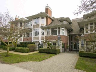 Photo 1: 213 3188 W 41ST Avenue in Vancouver: Kerrisdale Condo for sale in "LANESBOROGH" (Vancouver West)  : MLS®# R2151692