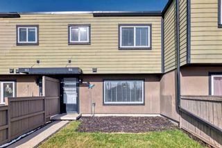 Photo 3: 164 3809 45 Street SW in Calgary: Glenbrook Row/Townhouse for sale : MLS®# A2124765