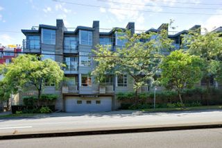 Main Photo: 14 1250 W 6TH Avenue in Vancouver: Fairview VW Townhouse for sale in "THE SILVER" (Vancouver West)  : MLS®# R2716170