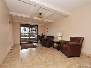 Photo 17: 204 1012 Collinson Street in VICTORIA: Vi Fairfield West Residential for sale (Victoria)  : MLS®# 338374