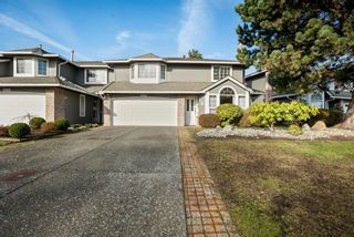 Photo 14: 6121 BOUNDARY W Drive in Surrey: Panorama Ridge Townhouse for sale in "Lakewood Gardens" : MLS®# R2649980