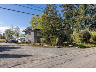 Photo 2: 6905 BRADNER ROAD in Abbotsford: House for sale : MLS®# R2874919