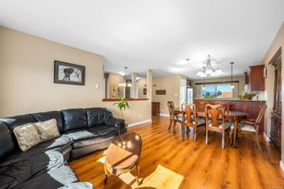 Photo 4: 2577 Carstairs Dr in Courtenay: CV Courtenay East House for sale (Comox Valley)  : MLS®# 912670