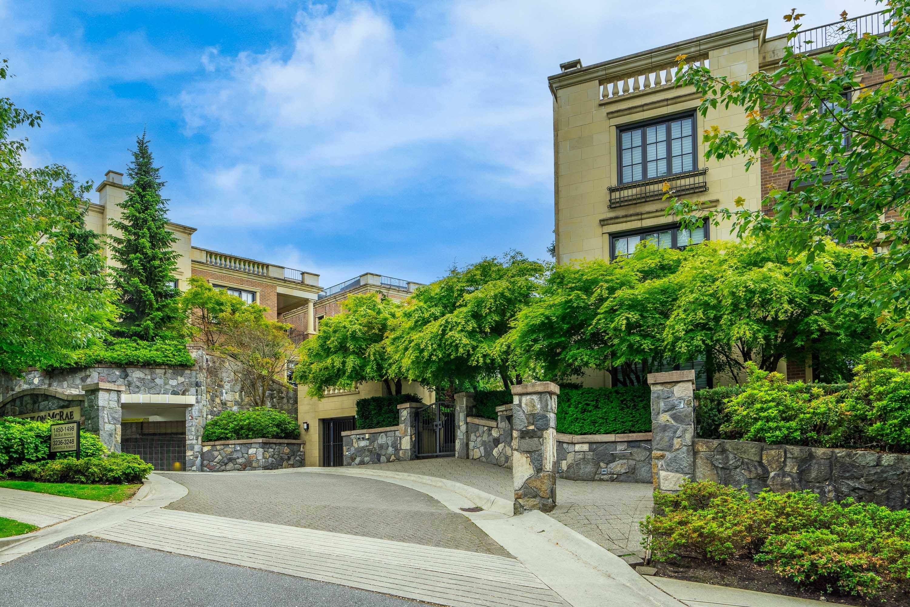 Main Photo: 1468 MCRAE Avenue in Vancouver: Shaughnessy Townhouse for sale (Vancouver West)  : MLS®# R2711986