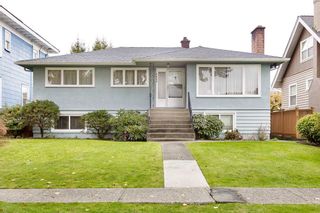 Photo 1: 3825 DUNDAS Street in Burnaby: Vancouver Heights House for sale (Burnaby North)  : MLS®# R2517776