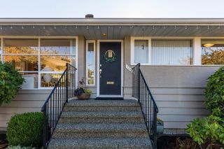 Photo 3: 7020 RIDGE Drive in Burnaby: Westridge BN House for sale (Burnaby North)  : MLS®# R2736682