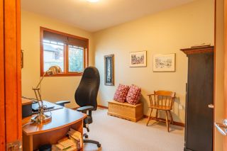 Photo 19: 922 REDSTONE DRIVE in Rossland: House for sale : MLS®# 2474208