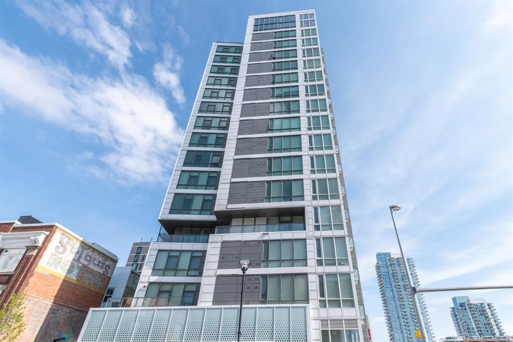 Main Photo: 807 450 8 Avenue SE in Calgary: Downtown East Village Apartment for sale : MLS®# A1167834