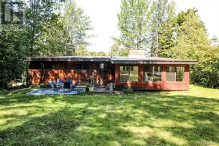 Photo 2: 1026 Woodstock Road in Fredericton: House for sale : MLS®# NB091390