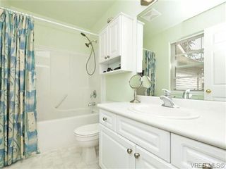 Photo 13: 10 2563 Millstream Rd in VICTORIA: La Mill Hill Row/Townhouse for sale (Langford)  : MLS®# 697369