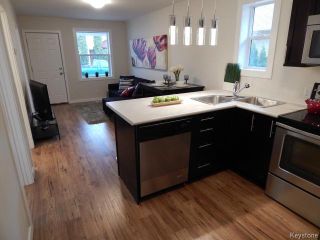 Photo 3: 257 Kilbride Avenue in WINNIPEG: West Kildonan / Garden City Residential for sale (North West Winnipeg)  : MLS®# 1408120