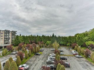 Photo 11: 506 9300 PARKSVILLE Drive in Richmond: Boyd Park Condo for sale in "MASTERS GREEN" : MLS®# R2064584