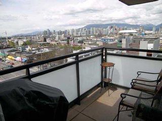 Photo 7: 409 2515 ONTARIO ST in Vancouver: Mount Pleasant VW Condo for sale in "ELEMENTS" (Vancouver West)  : MLS®# V586651