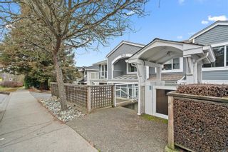 Photo 1: 7013 East Saanich Rd in Central Saanich: CS Keating Multi Family for sale : MLS®# 951607