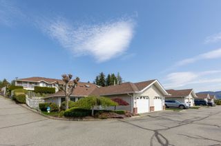 Photo 2: 64 1973 WINFIELD Drive in Abbotsford: Abbotsford East Townhouse for sale in "Belmont Ridge" : MLS®# R2694701