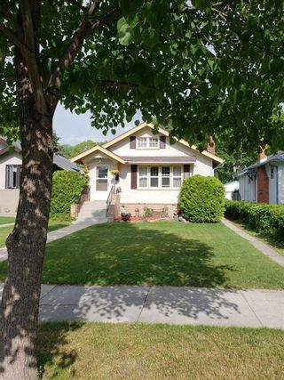 Photo 2: 232 Borebank Street in Winnipeg: Residential for sale (1C)  : MLS®# 202002021