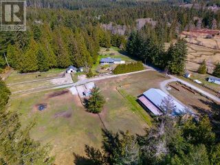 Photo 4: 4609 CLARIDGE ROAD in Powell River: House for sale : MLS®# 17239