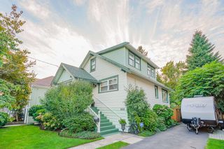 Photo 3: 409 SEVENTH Avenue in New Westminster: GlenBrooke North House for sale : MLS®# R2617716