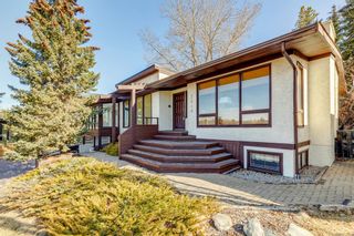Photo 3: 2316 Juniper Road NW in Calgary: Hounsfield Heights/Briar Hill Detached for sale : MLS®# A2026388