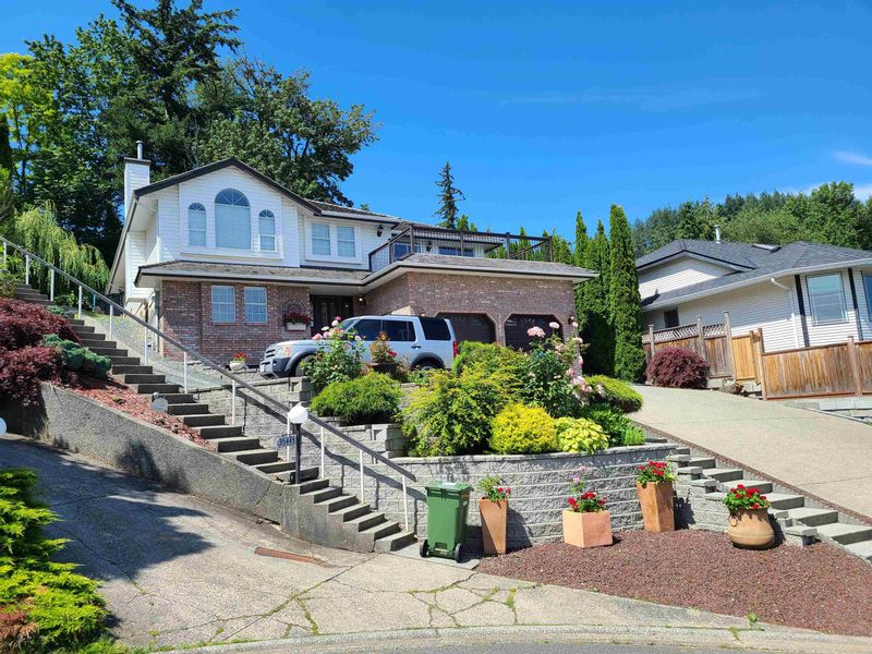FEATURED LISTING: 35449 STAFFORD Place Abbotsford