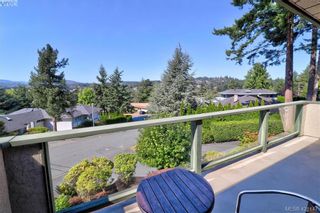 Photo 5: 1 4341 Crownwood Lane in VICTORIA: SE Broadmead Row/Townhouse for sale (Saanich East)  : MLS®# 833554
