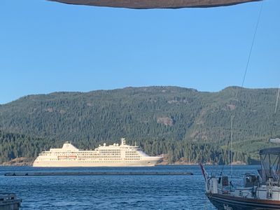 Cruise ships in Campbell River