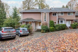 Photo 1: 64 9000 ASH GROVE Crescent in Burnaby: Forest Hills BN Townhouse for sale (Burnaby North)  : MLS®# R2753050