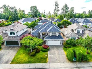 Photo 1: 5378 COMMODORE Drive in Delta: Neilsen Grove House for sale in "MARINA GARDENS" (Ladner)  : MLS®# R2715811