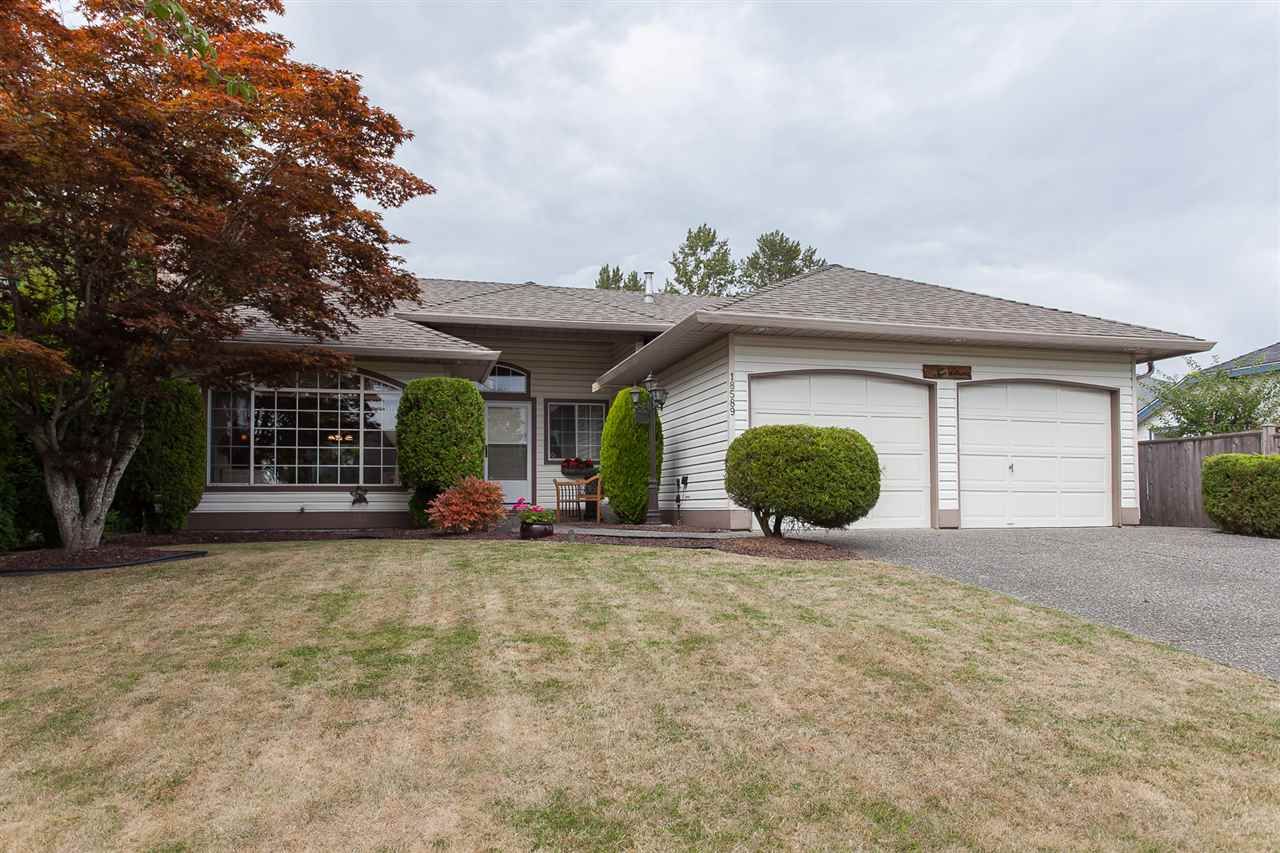 Main Photo: 18589 62 Avenue in Surrey: Cloverdale BC House for sale in "Eaglecrest" (Cloverdale)  : MLS®# R2208241