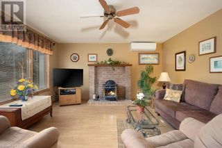 Photo 4: 413 SHANNON Boulevard in Grand Bend: House for sale : MLS®# 40517185