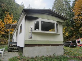 Photo 8: 11121 BARNES Road in Mission: Dewdney Deroche Manufactured Home for sale : MLS®# R2828468