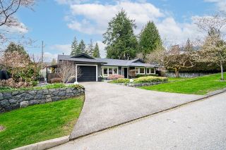 Photo 2: 655 ST. IVES Crescent in North Vancouver: Delbrook House for sale : MLS®# R2869480