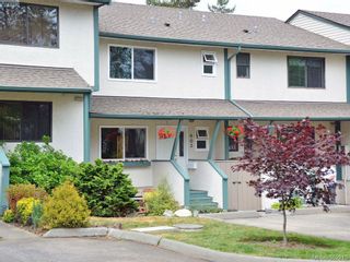 Main Photo: 903 640 Broadway St in VICTORIA: SW Glanford Row/Townhouse for sale (Saanich West)  : MLS®# 704039
