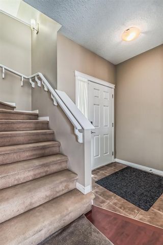 Photo 2: 151 Martha's Meadow Close NE in Calgary: Martindale Detached for sale : MLS®# A2052530