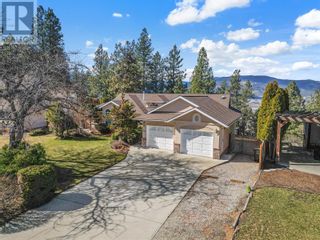 Main Photo: 2579 Evergreen Drive in Penticton: House for sale : MLS®# 10307267
