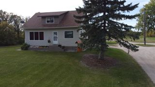 Photo 3: 33058 216 Highway South in Kleefeld: R16 Residential for sale : MLS®# 202124082
