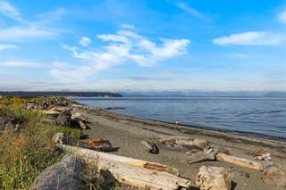 Photo 6: 207 2676 S Island Hwy in Campbell River: CR Willow Point Condo for sale : MLS®# 860432