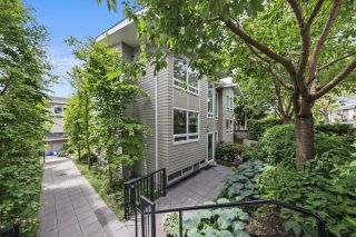 Photo 13: 2 265 E 8TH Street in North Vancouver: Central Lonsdale Townhouse for sale in "Walker Park Mews" : MLS®# R2703235
