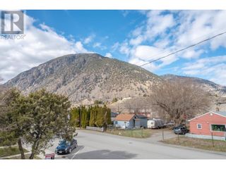Photo 25: 615 6TH Avenue Unit# 2 in Keremeos: House for sale : MLS®# 10306418
