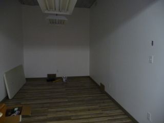 Photo 5: 2700 Sq FT Commercial Building