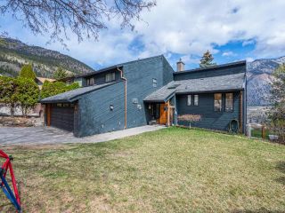 Photo 3: 842 EAGLESON Crescent: Lillooet House for sale (South West)  : MLS®# 172343
