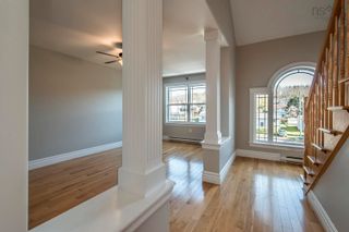 Photo 5: 128 Beaver Bank Road in Halifax: 25-Sackville Residential for sale (Halifax-Dartmouth)  : MLS®# 202226228